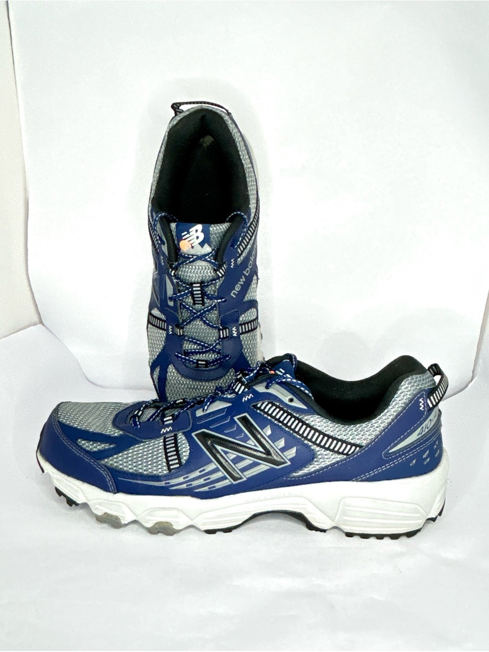 New Balance Men's Navy and Gray Athletic Running Shoes